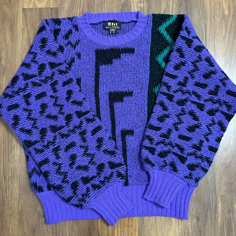 Vintage CHI Women's New Wool Purple Black Crewneck Geometric Sweater M